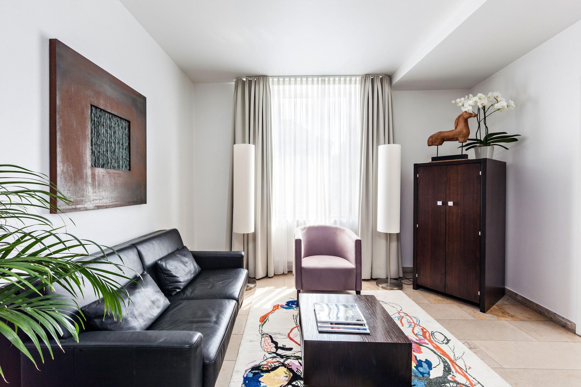 Burns Art Hotel - Dusseldorf — Photos 3